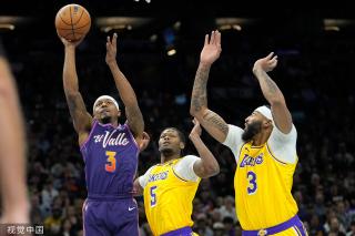 兰德尔在比 兰德尔在比